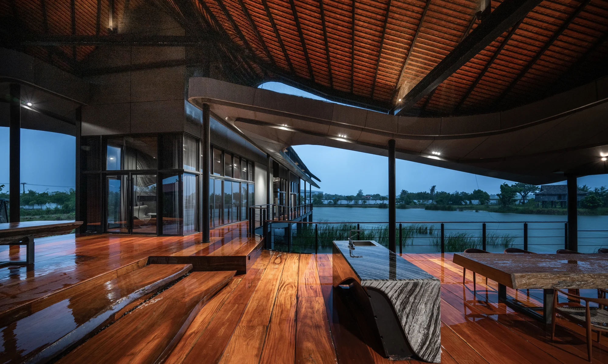 Nongchok House: built